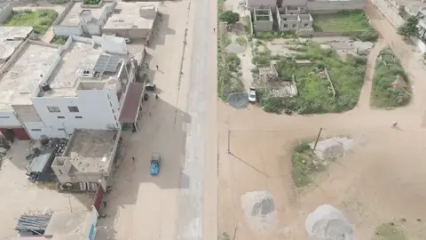 Mboro vu du ciel, axe principal